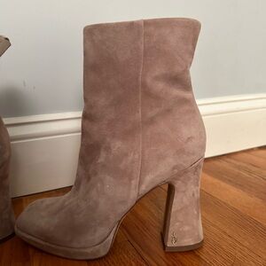 Sam Edelman Jay Booties. Cashmere beige suede 8.5
